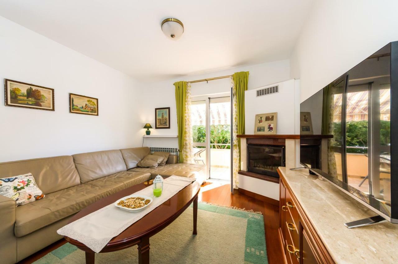 Mihael Apartament Zadar